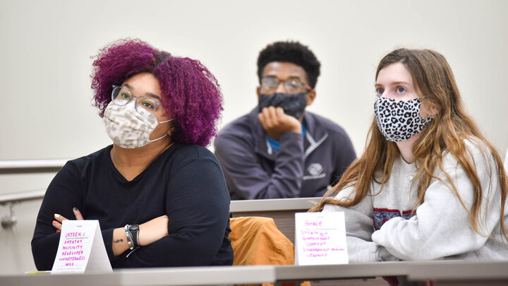 The Clifton Strengths Institute at the University of Nebraska–Lincoln recently welcomed 50 new student strengths coaches. The coaches serve as mentors to new College of Business students in Professional Enhancement I: Investing in Strengths.